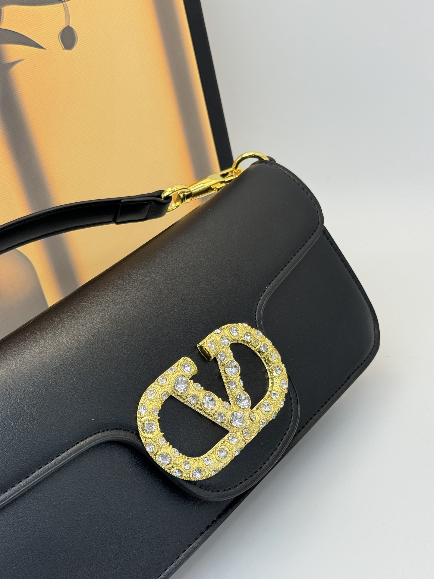 Valentino underarm bag - Image 4