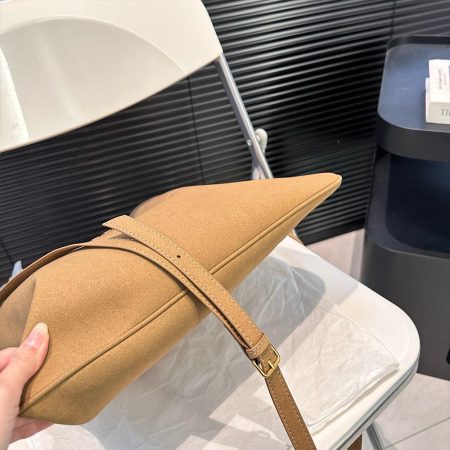 Miu Miu lvy suede leather bag - Image 8