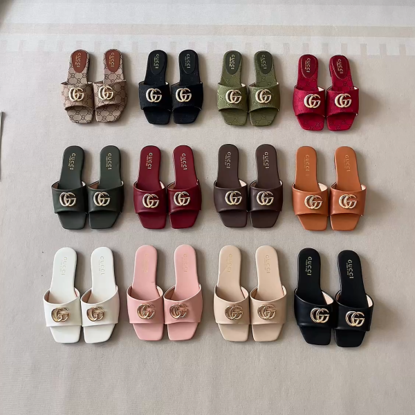Gucci 26SS – Double G Wide-Toe Flat Sandals