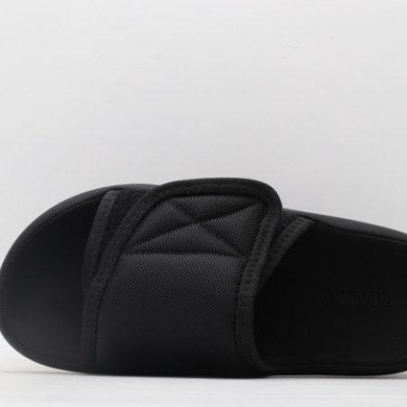 Yeezy Slide 3 - Image 3