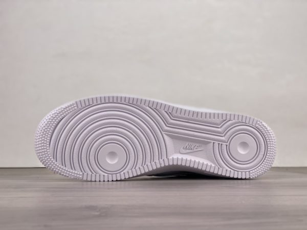 Nike Air Force Classic White