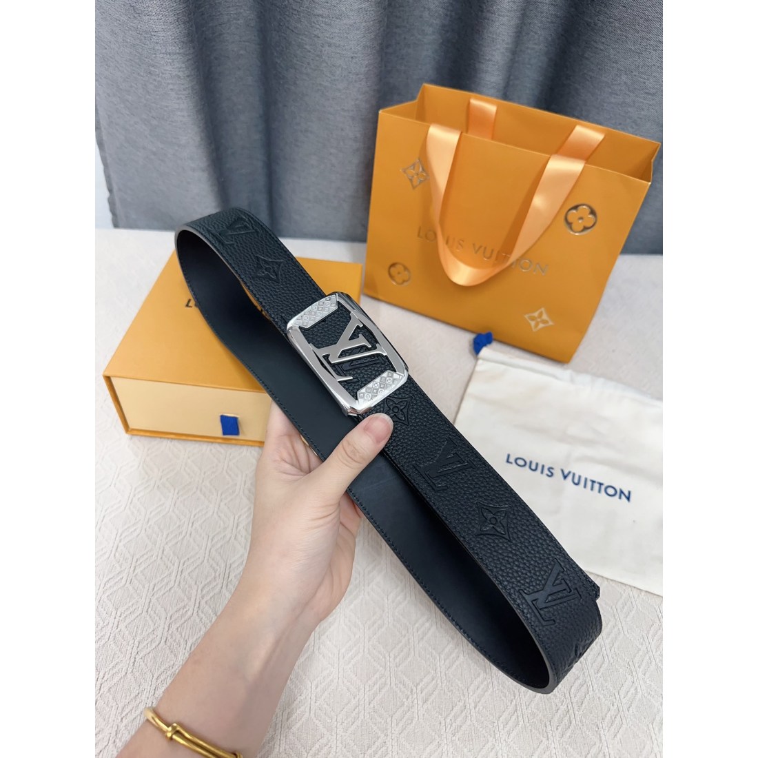 Lv Calfskin Pure Steel Logo Men's Belt 40MM - Image 2