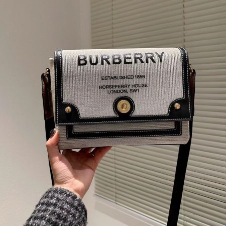 Burberry Note Messenger Bag - Image 4