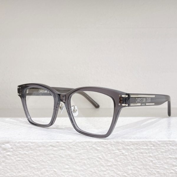Dior Acetate Fibre  Stylish And Ssimple sunglasses  Top quality