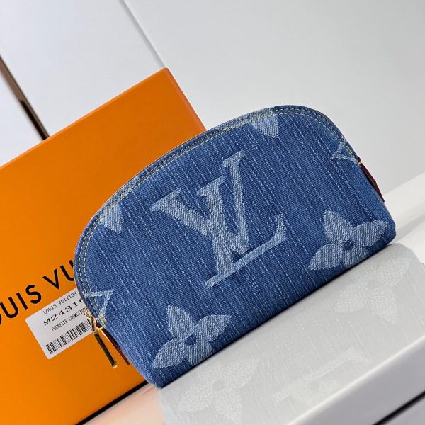 LV Pochette Cosmétique PM Bag