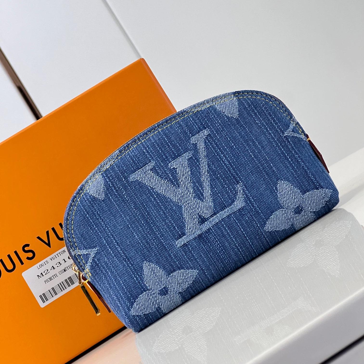 LV Pochette Cosmétique PM Bag - Image 4