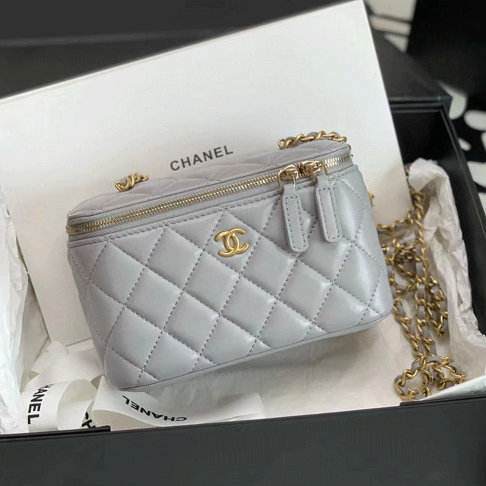Chanel Golden-Ball Makeup Box - Image 9