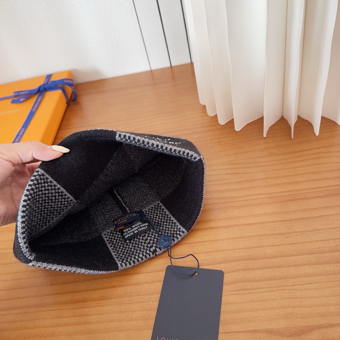 LV Damier Heritage Beanie Black - Image 9