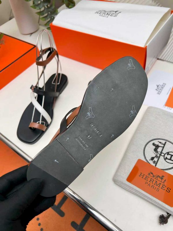 Hermès Thong Sandals