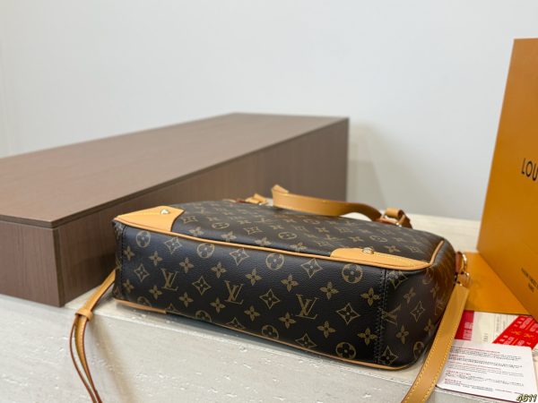 LV Shoulder/Crossbody Bag