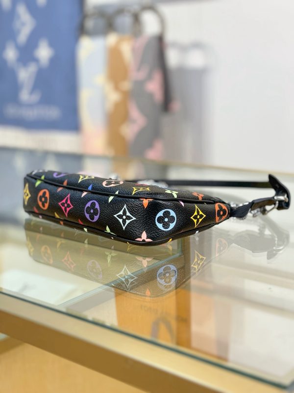 LV x TM Pochette Accessories Top Quality
