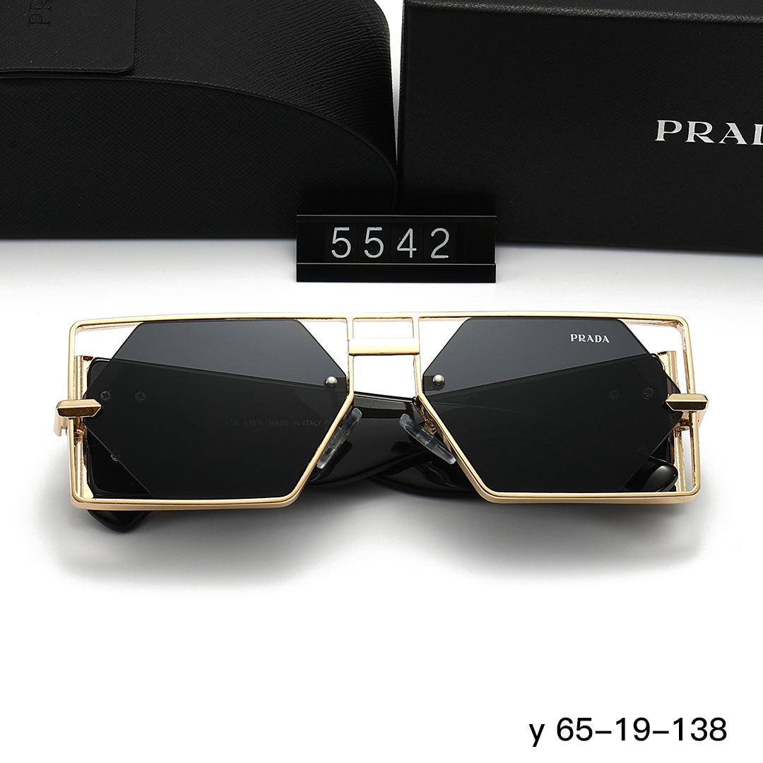 Prada Fashionable Sunglasses - Image 6