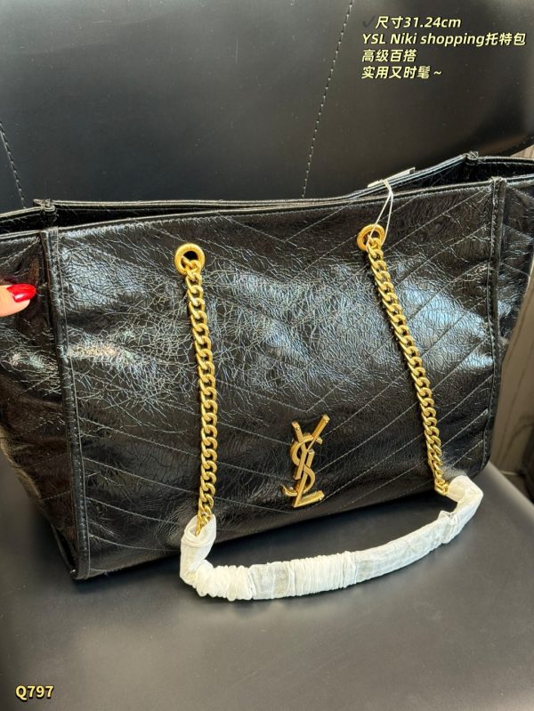 Saint Laurent NIKI Shopping In Vintage Leather