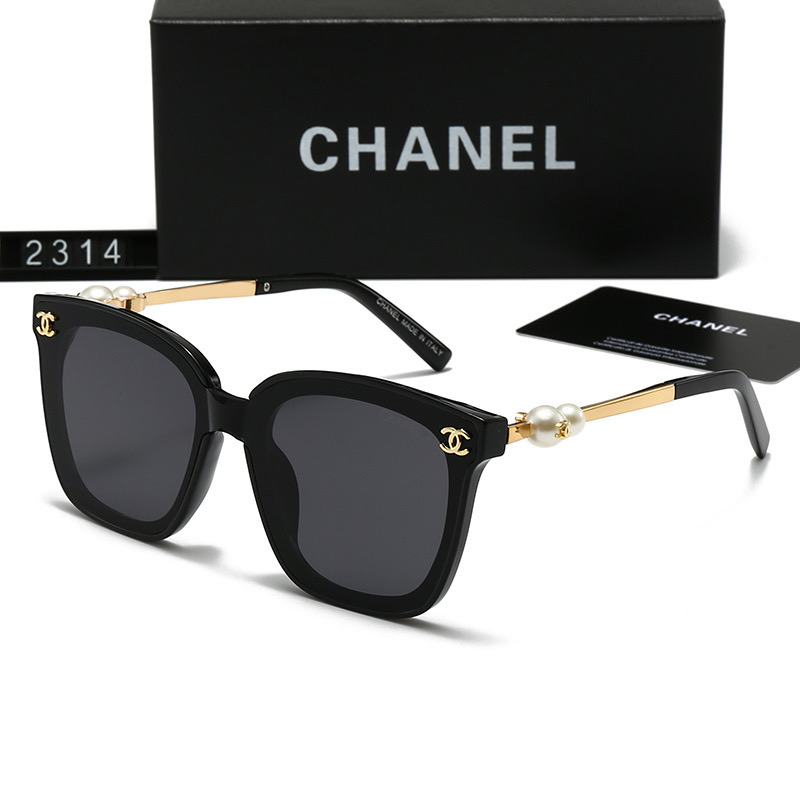 Chanel Fashionable Sunglasses - Image 5