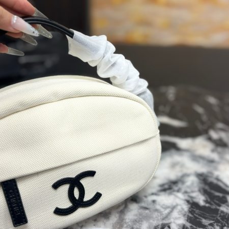 Chanel Handbag - Image 3