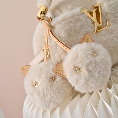LV Capusnow Bag (Top Quality) - Image 8