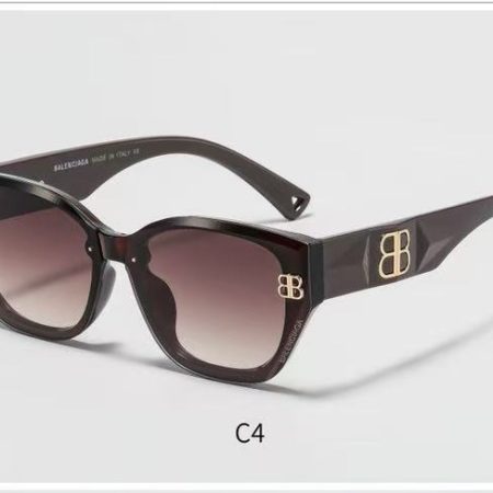 Balenciaga Fashionable Sunglasses - Image 2