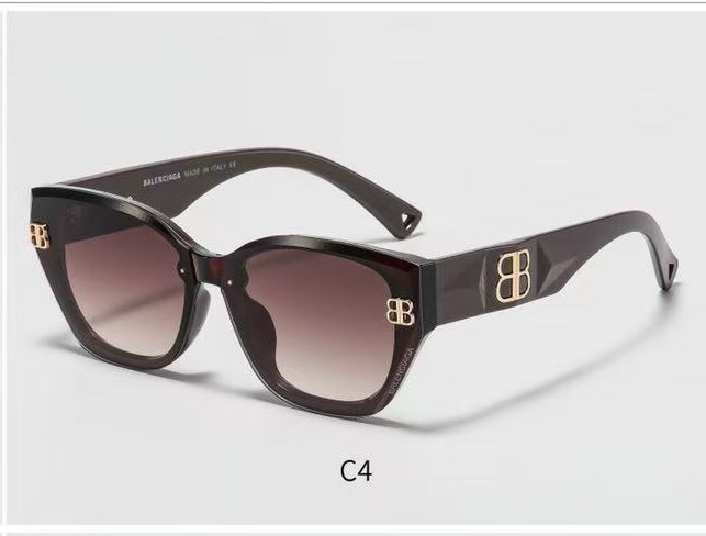 Balenciaga Fashionable Sunglasses - Image 2