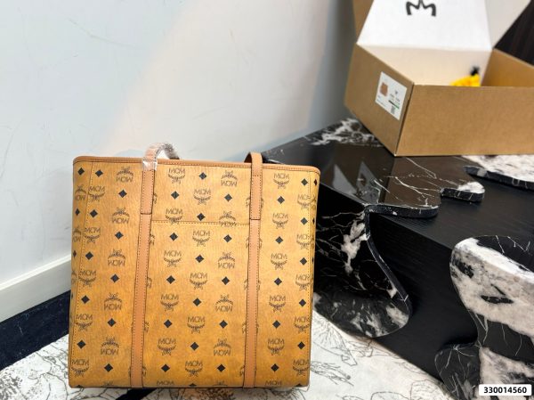 MCM Medium Toni Top-Zip Shopper Bag