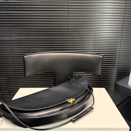 Celine Soft Triomphe Bag - Image 9