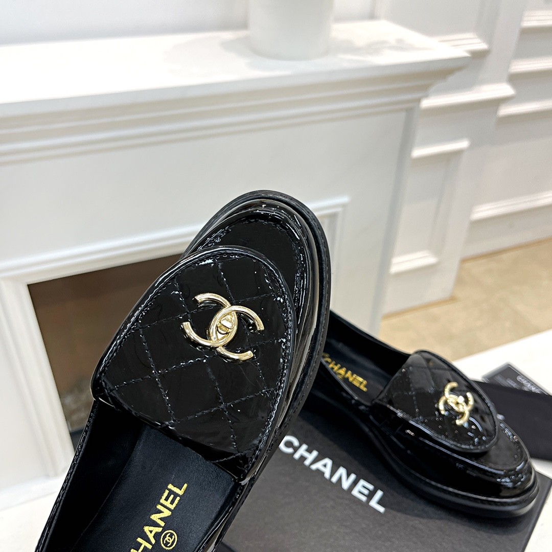 Chanel Retro Loafers Lacquer - Image 7