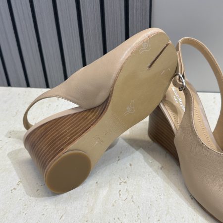 Maison Margiela's New Wedge Heels for Women - Image 12