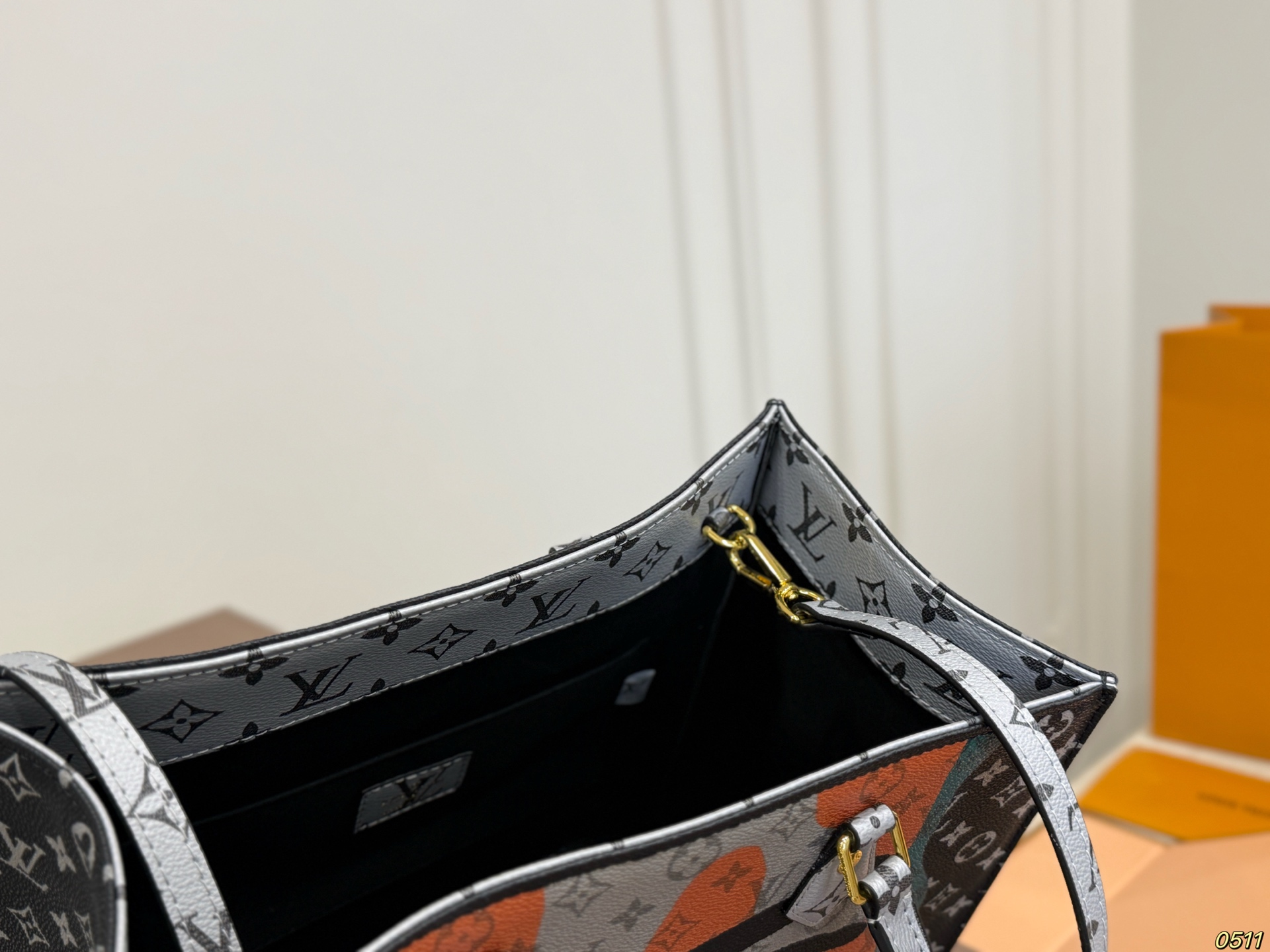 LV Tote Bag - Image 9