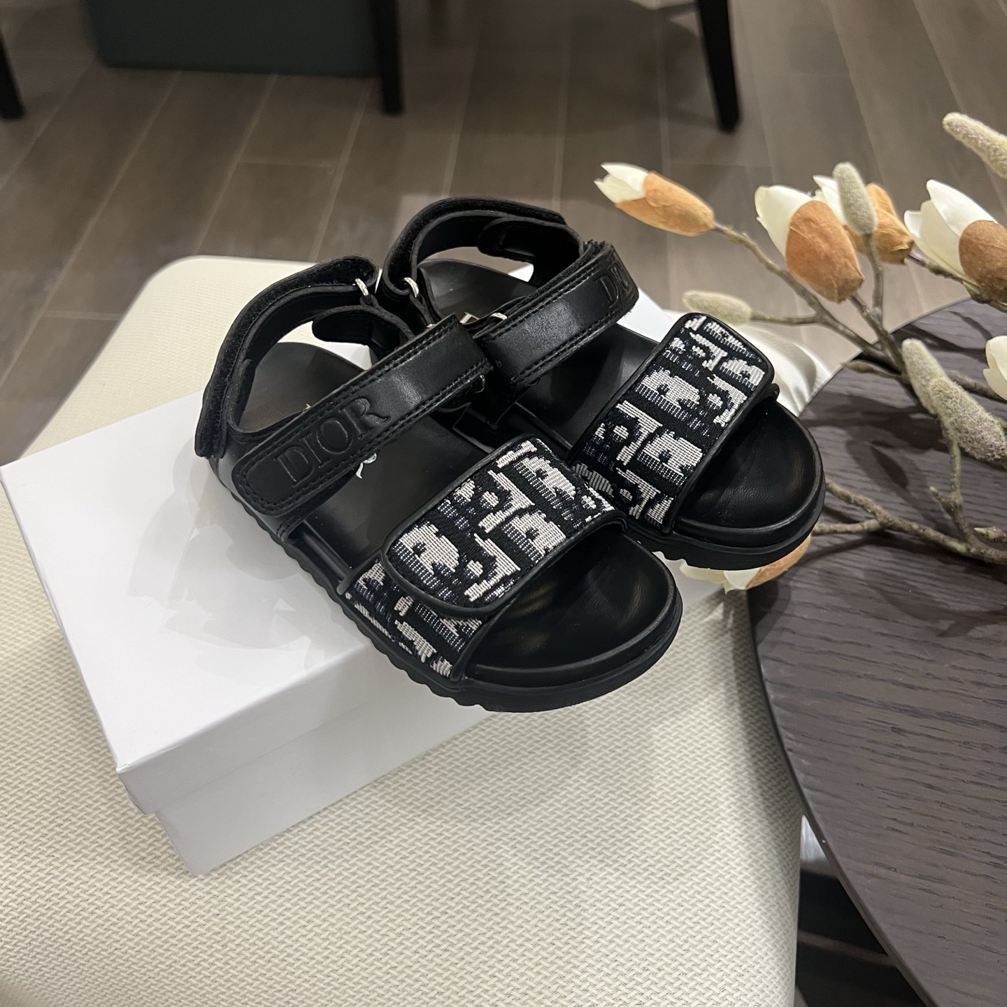 Dior Children's Velcro Sandals - Image 7