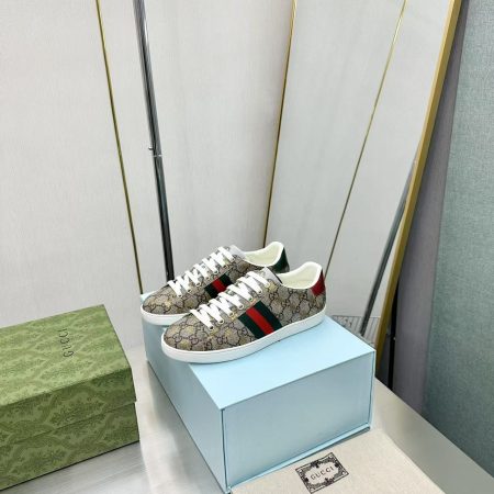 Gucci Ace GG Supreme Bees Sneaker Brown - Image 4