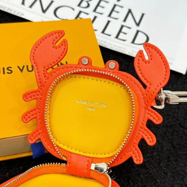 LV  Accessories