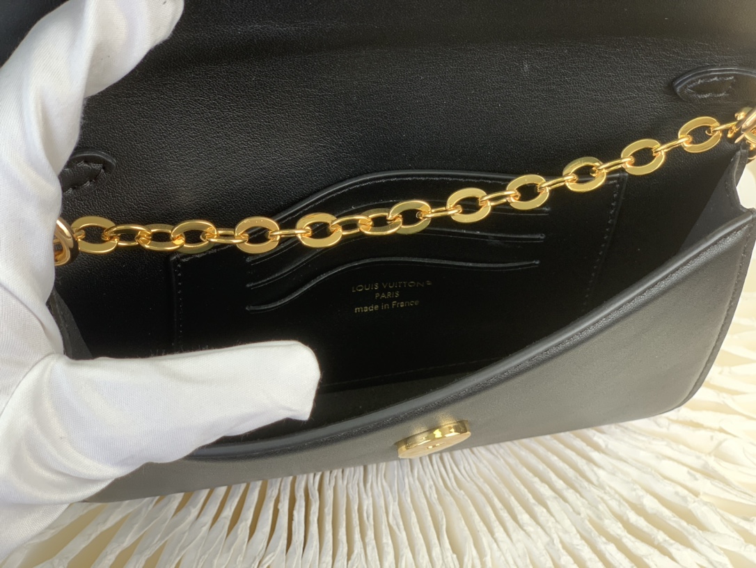 LV Wallet On Chain Bloom Bag - 10A mirror version - Image 8