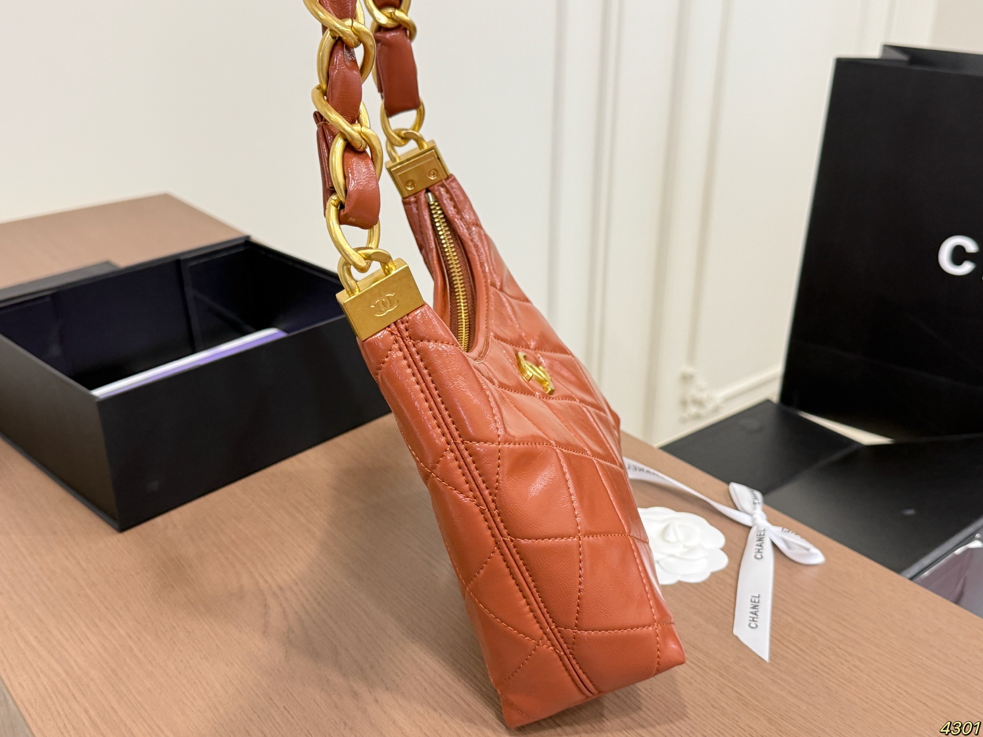 Chanel Hobo Boho Crossbody Bag - Image 4