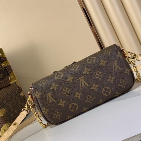 LV Wallet On Chain Ivy Monogram Canvas - Image 3
