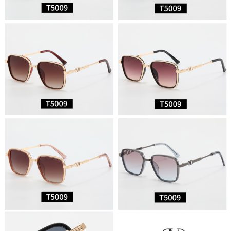 Prada Fashionable Sunglasses - Image 1
