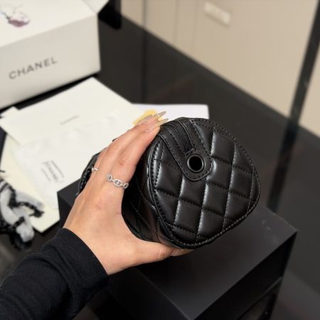 Chanel 25P Bowling Bag - Image 6