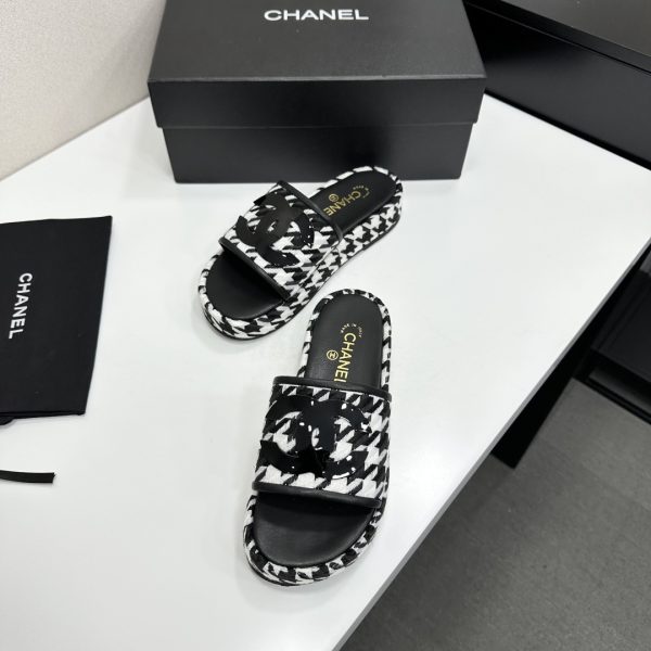 Chanel Women's CC Slide Sandals