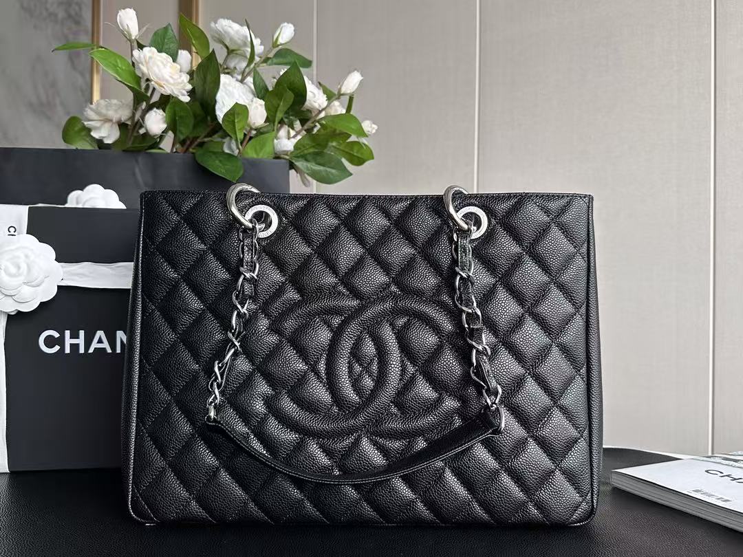 CHANEL Caviar Quilted Grand Shopping Tote GST Black - Image 1