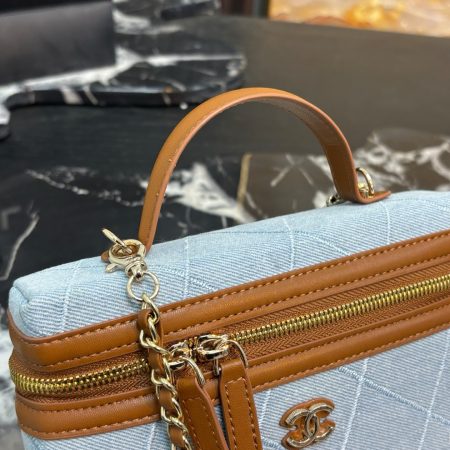 Chanel Resort Collection Denim Lunchbox Bag - Image 8