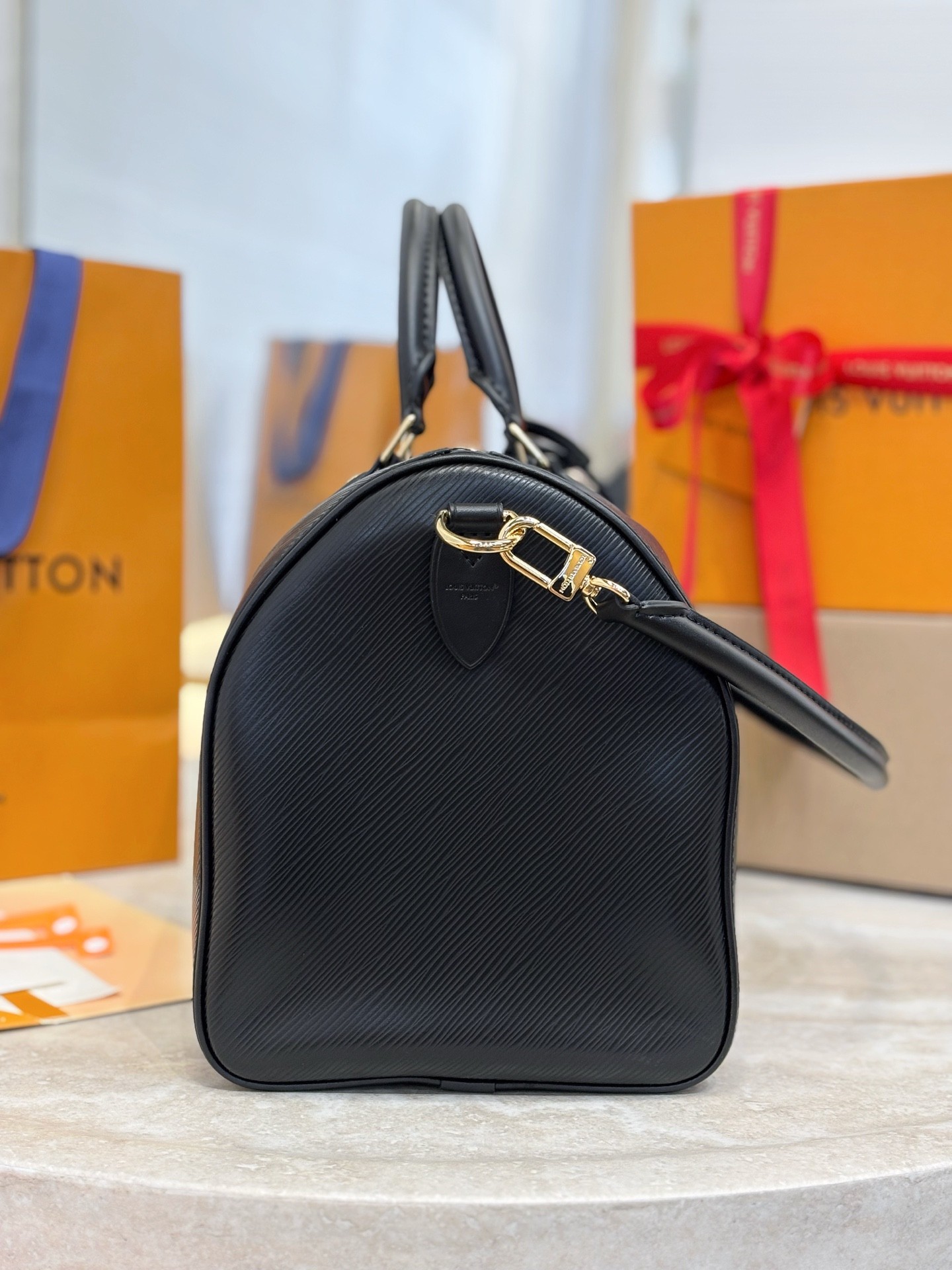 LV Speedy Soft 30 Bag - Image 4