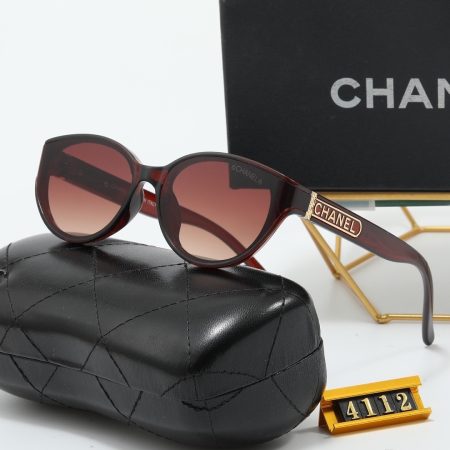 Chanel Fashionable Sunglasses - Image 5