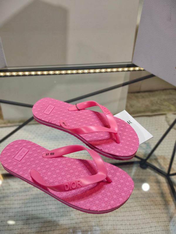 Dior SS26 Beach Flip-Flops