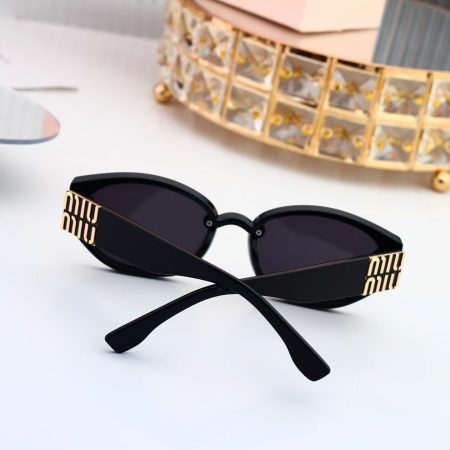 Miu Miu Fashionable Sunglasses - Image 8