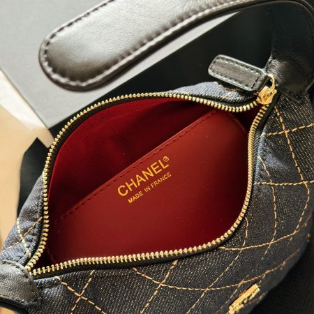 Chanel Denim Quilted Hobo Clutch With Chain Bag - Image 7