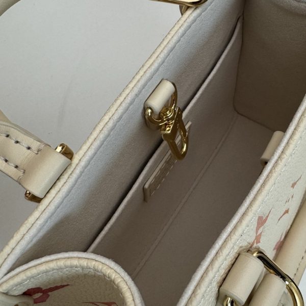 LV OnTheGo BB Bag Monogram Emeinte