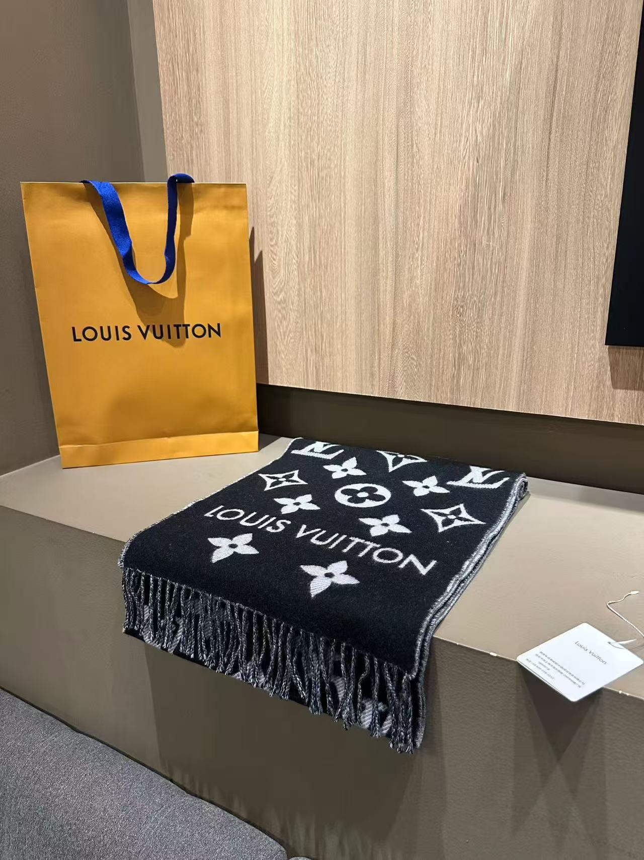 LV Classic Monogram Long Scarf - Image 1