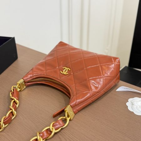 Chanel Hobo Boho Crossbody Bag - Image 9