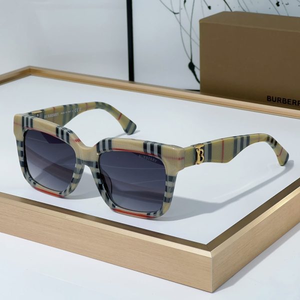 Buberry  Mirror leg Logo Sunglasses Top quality
