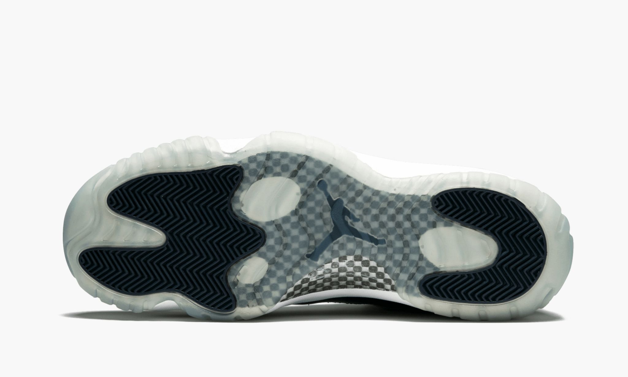 Air Jordan 11 Retro Low "Georgetown" - Image 5