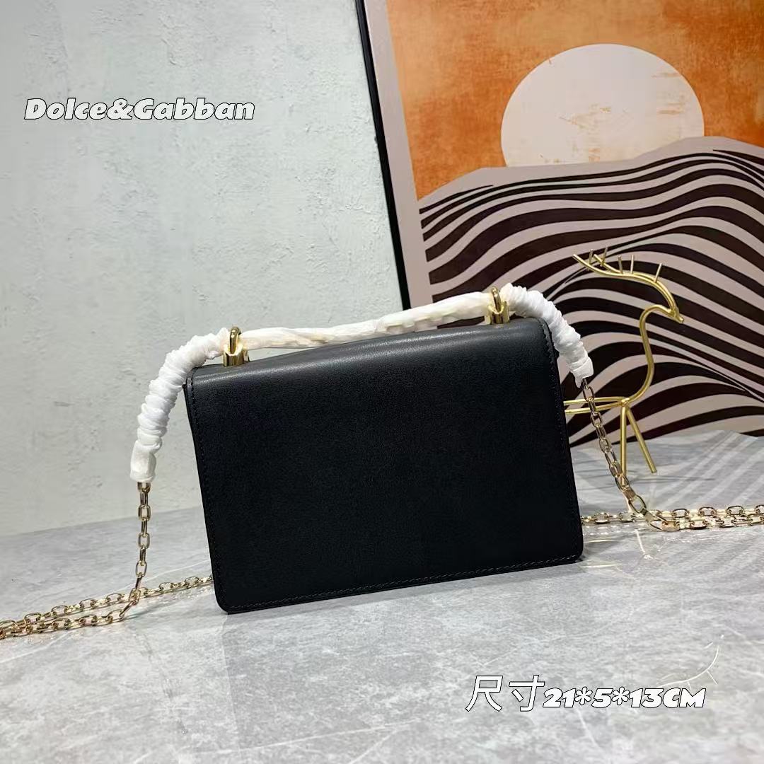 Dolce & Gabbana Shoulder Bag - Image 3