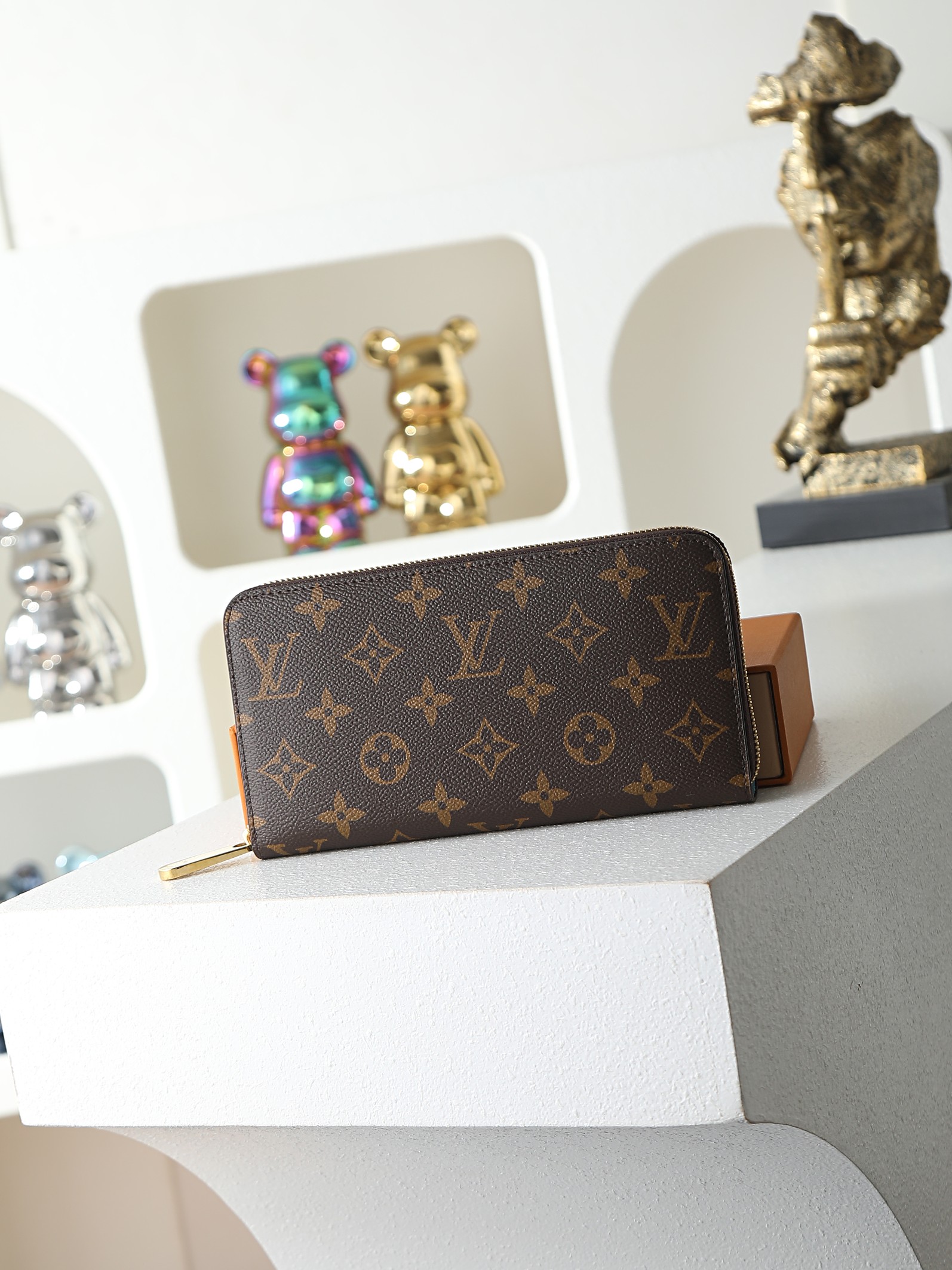 LV Super Lucky Day Bag - Image 1